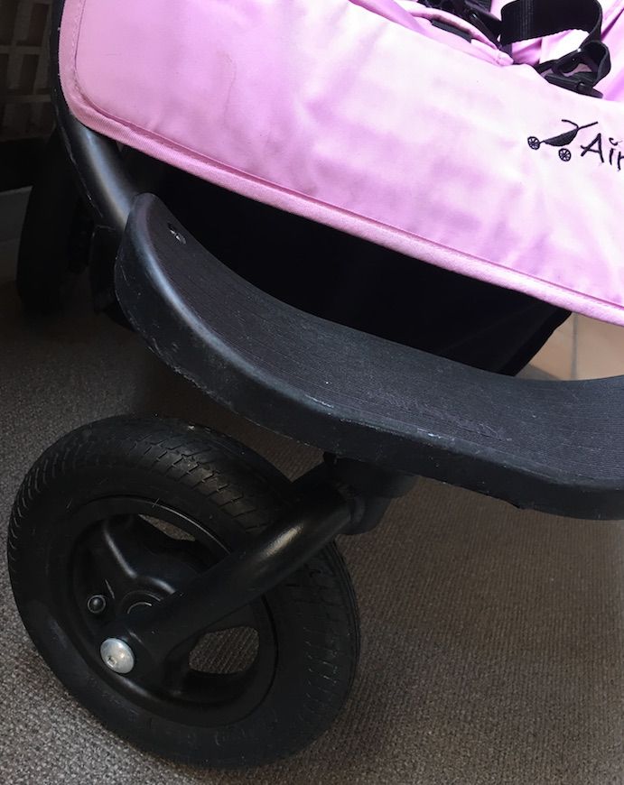 �O�փG�A�^�C�� �G�A�o�M�[ �R�R�iCOCO�j�u���[�L�̎ʐ^