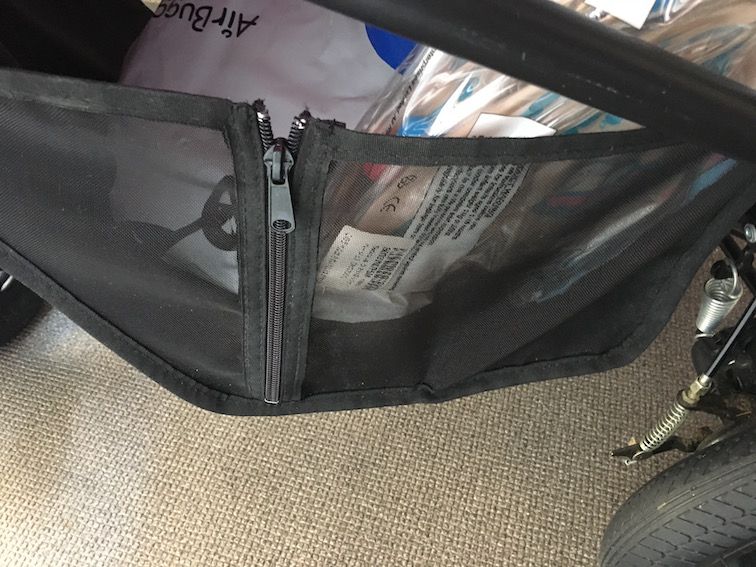 �ו��̎��[�p�X�y�[�X �G�A�o�M�[ �R�R�iCOCO�j�u���[�L�̎ʐ^