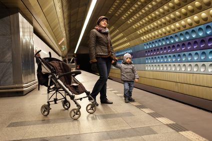 �x�r�[�J�[�œd�Ԃɏ��